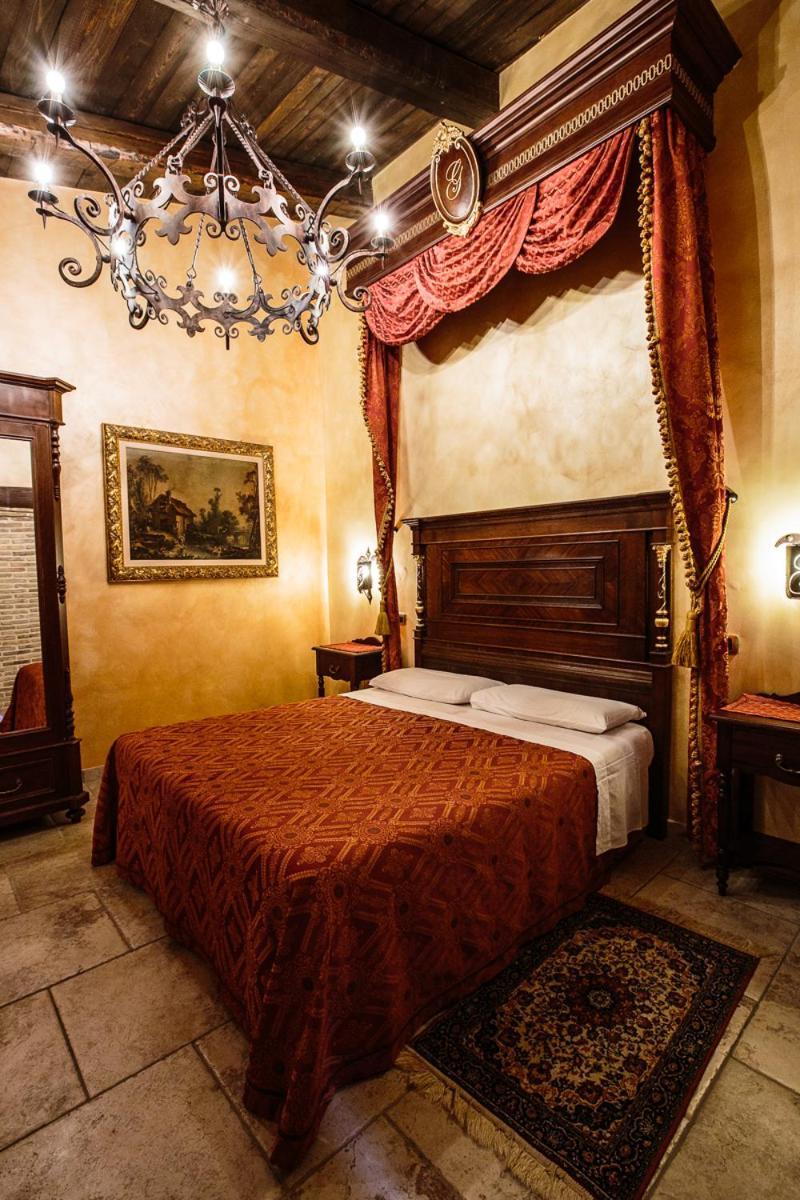 Hotel Guerrinuccio チェラーノ エクステリア 写真